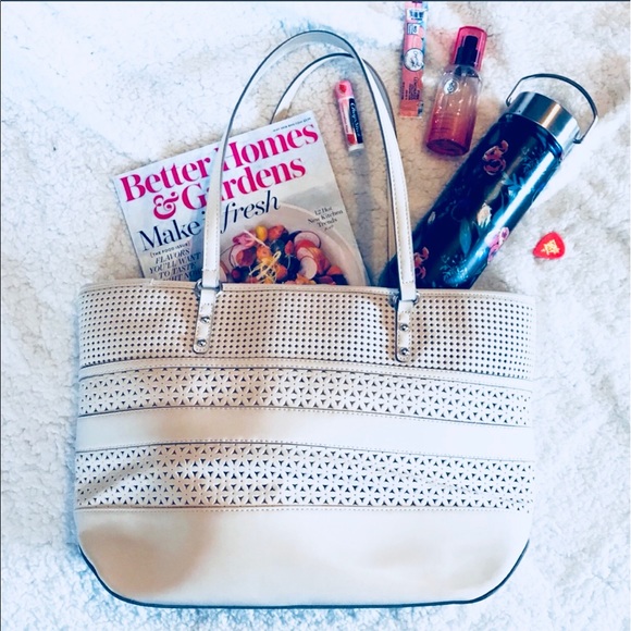 Nine West Handbags - 🔴4 for 25🔴 Nine West Laser Cut White Tote